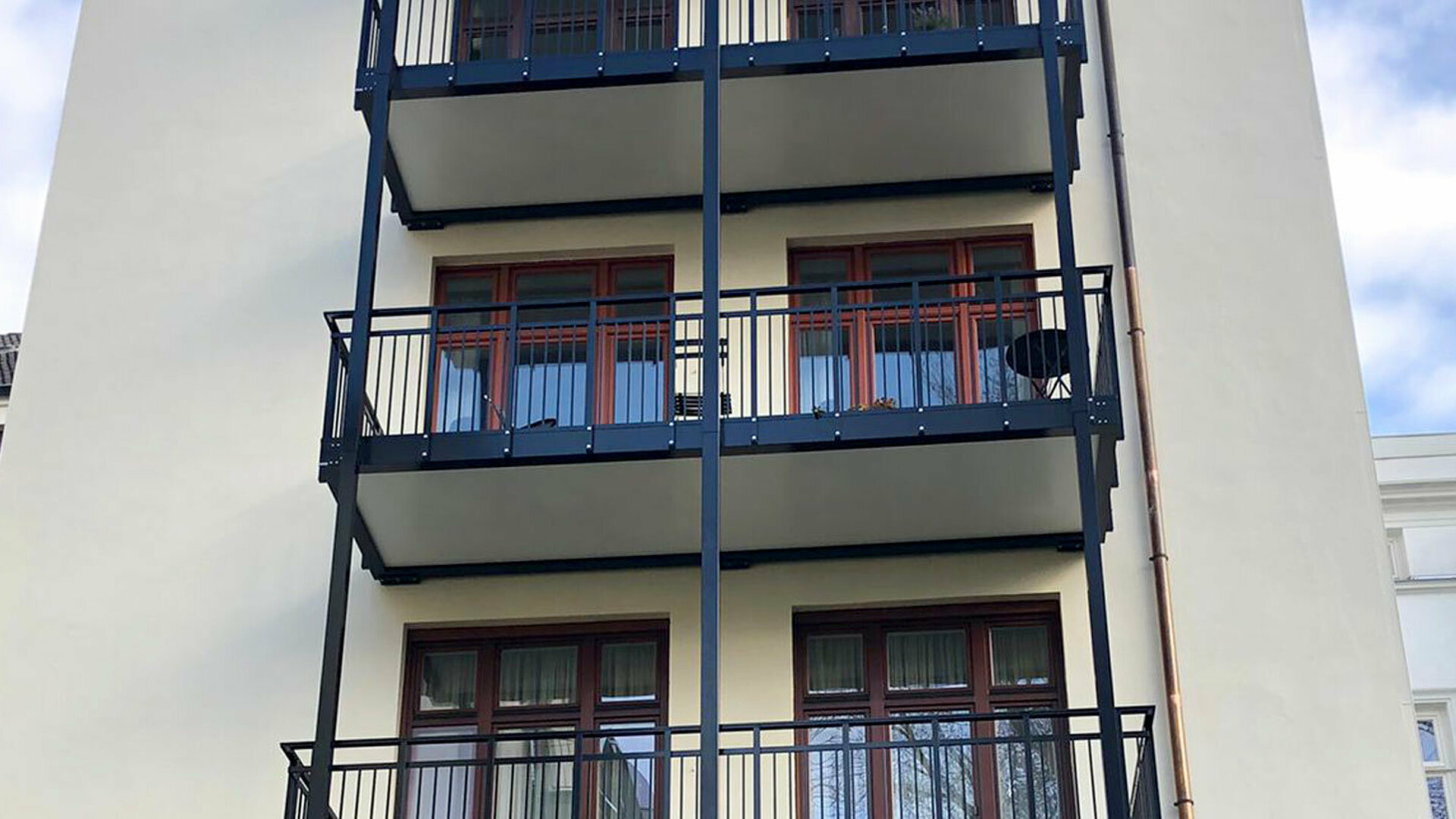 Balkonbauer in Hamburg mit einer Sonderlösung: Eckbalkone