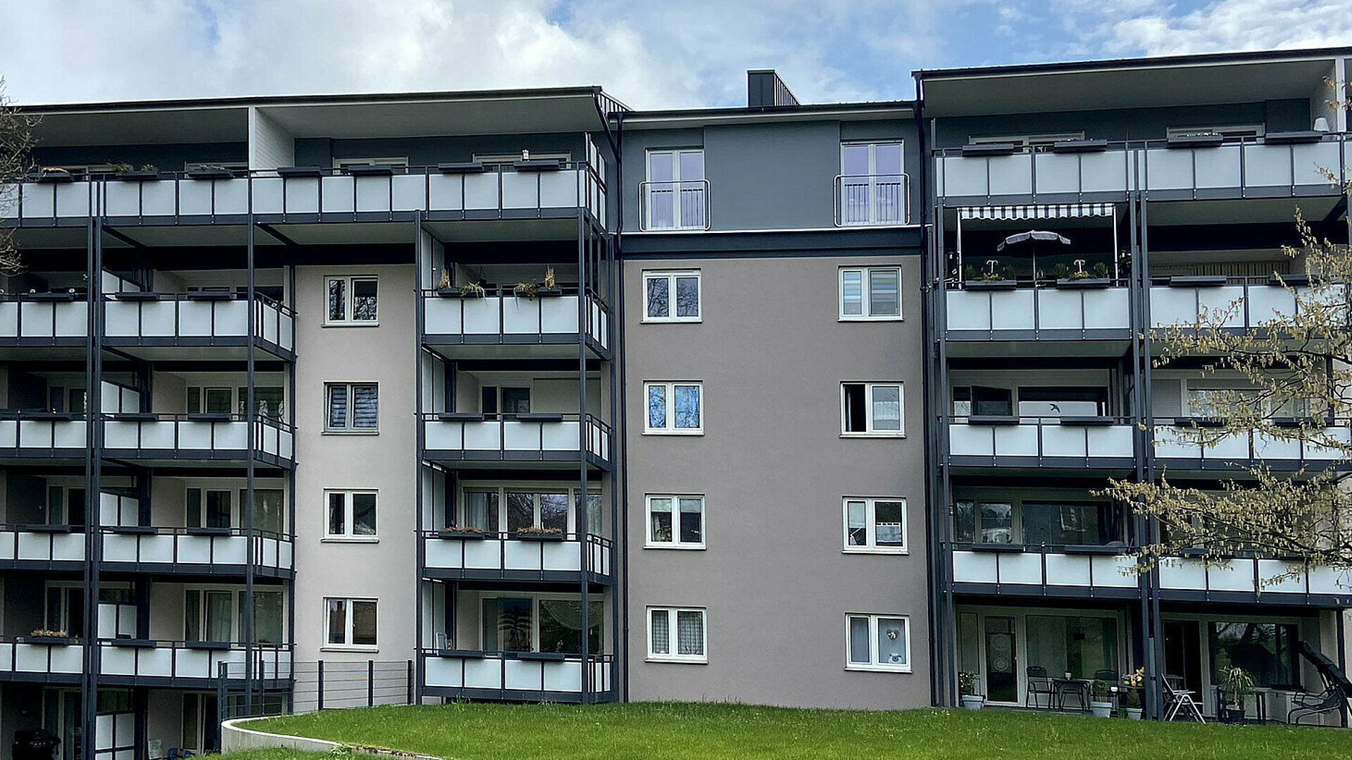 Balkonbauer für Wohnungsgenossenschaften in Iserlohn - 01