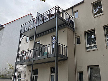 Balkonbauer mit Sonderkonstruktion in Kiel - 05